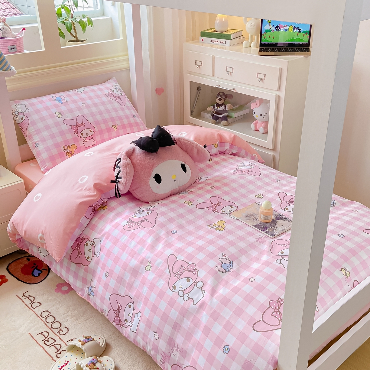 91家纺网 家纺一手货源 找家纺 博雅 2025春夏新款三丽鸥全棉纯棉卡通学生宿舍三件套上下铺三件套-小版 粉格美乐蒂