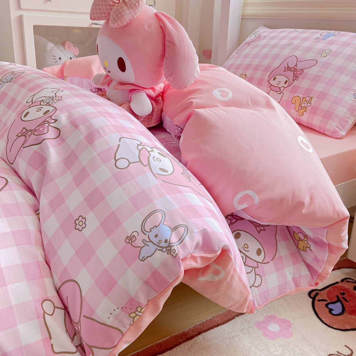 91家纺网 家纺一手货源 找家纺 博雅 2025春夏新款三丽鸥全棉纯棉卡通学生宿舍三件套上下铺三件套-小版 粉格美乐蒂