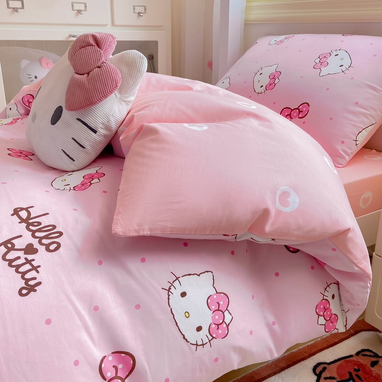 91家纺网 家纺一手货源 找家纺 博雅 2025春夏新款三丽鸥全棉纯棉卡通学生宿舍三件套上下铺三件套-小版 粉色蝴蝶结KT