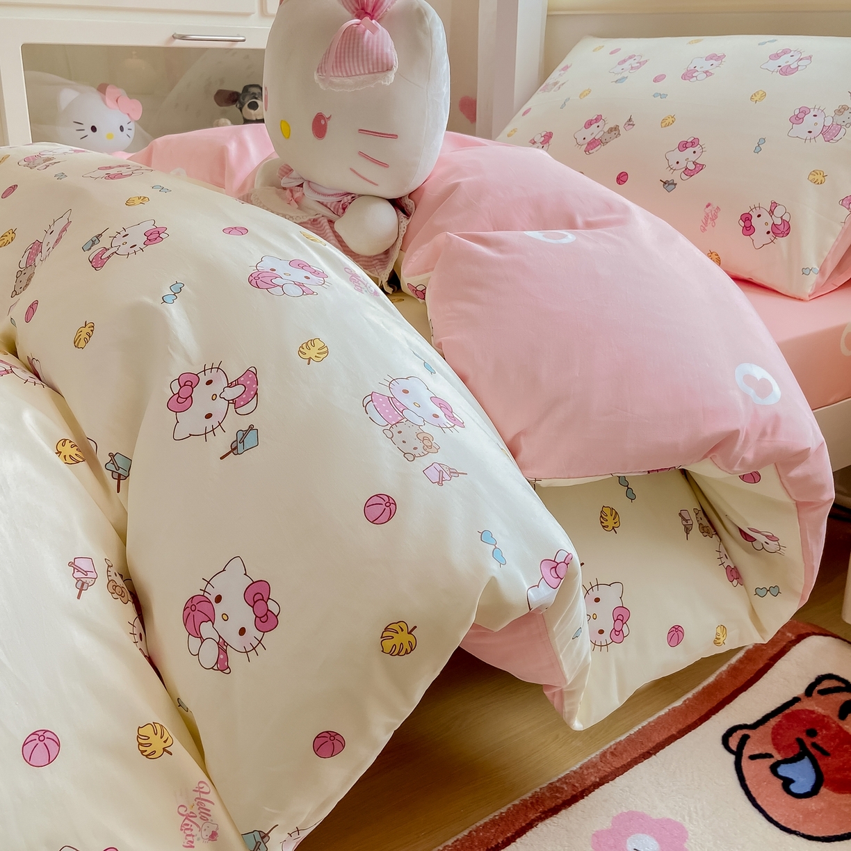 91家纺网 家纺一手货源 找家纺 博雅 2025春夏新款三丽鸥全棉纯棉卡通学生宿舍三件套上下铺三件套-小版 可爱KT