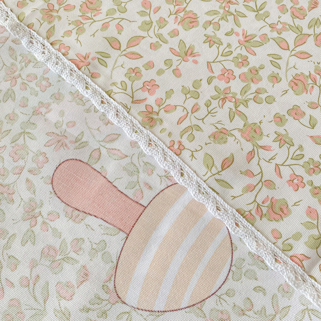 91家纺网 家纺一手货源 找家纺 棉乐町2025新款花边款老粗布床单 蘑菇屋