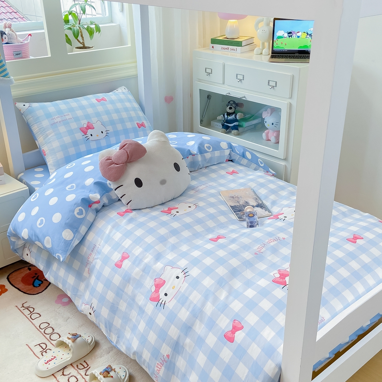 91家纺网 家纺一手货源 找家纺 博雅 2025春夏新款三丽鸥全棉纯棉卡通学生宿舍三件套上下铺三件套-小版 蓝色蝴蝶结KT
