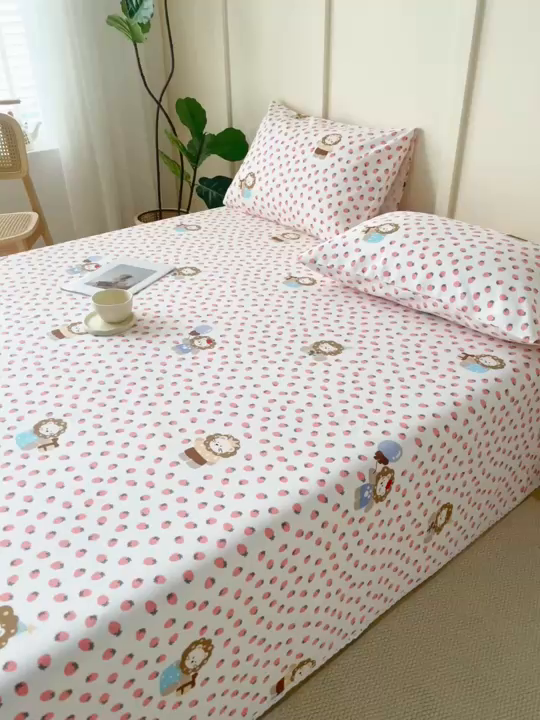 91家纺网 家纺一手货源 找家纺 棉乐町2025新款花边款老粗布床单 草莓狮子