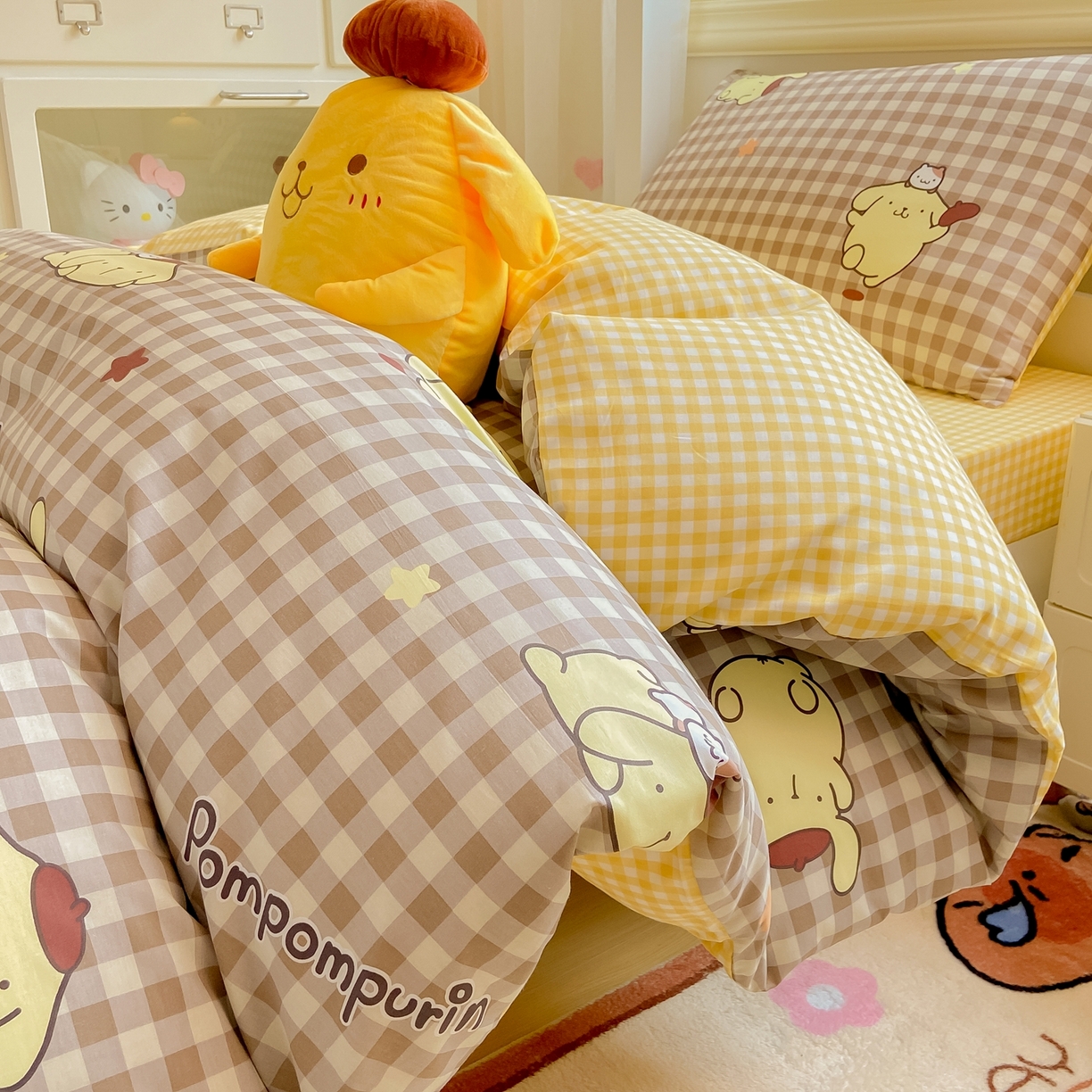 91家纺网 家纺一手货源 找家纺 博雅 2025春夏新款三丽鸥全棉纯棉卡通学生宿舍三件套上下铺三件套-小版 巧克力布丁狗