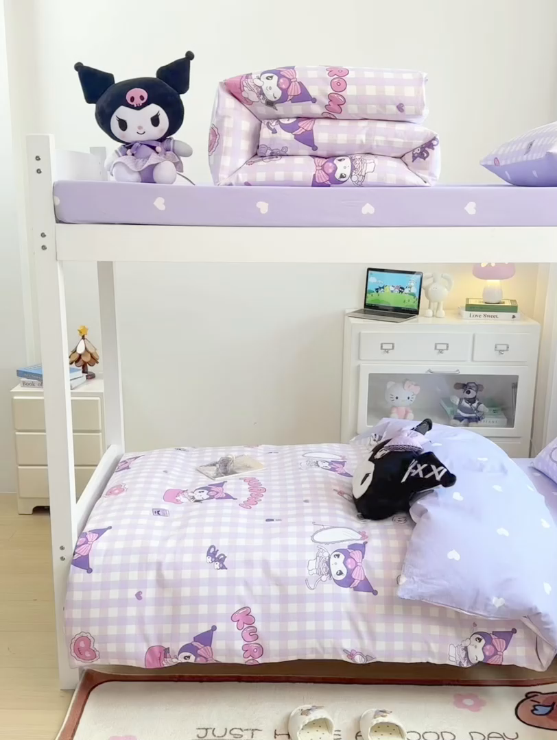 91家纺网 家纺一手货源 找家纺 博雅 2025春夏新款三丽鸥全棉纯棉卡通学生宿舍三件套上下铺三件套-小版 小方格库洛米