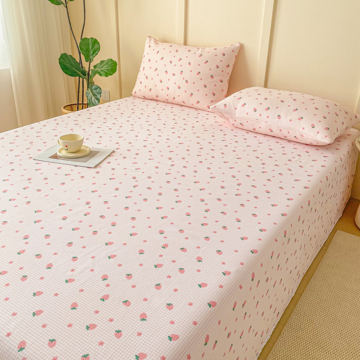 91家纺网 家纺一手货源 找家纺 金泰莱2025新款花边款老粗布床单 莓莓果