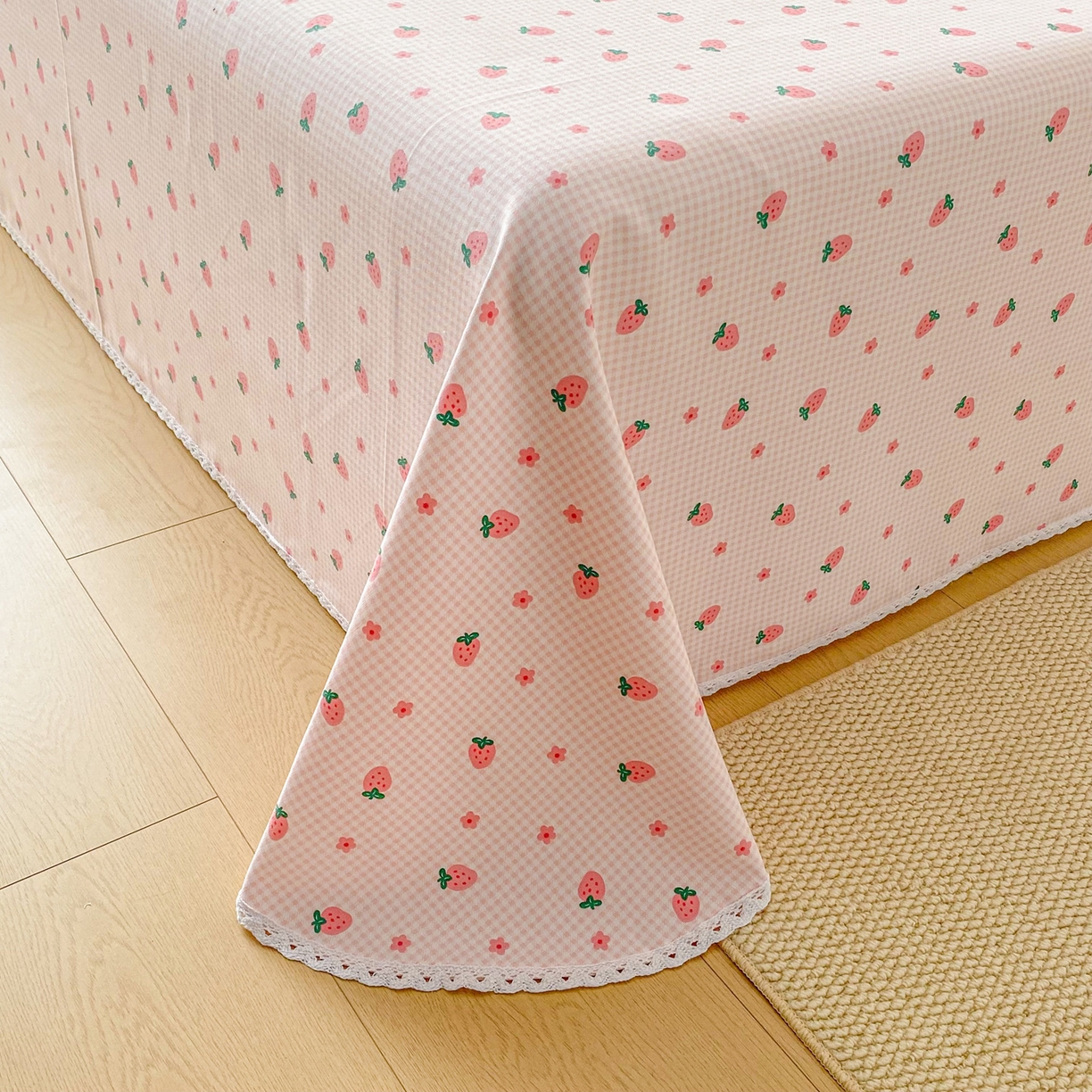 91家纺网 家纺一手货源 找家纺 金泰莱2025新款花边款老粗布床单 莓莓果