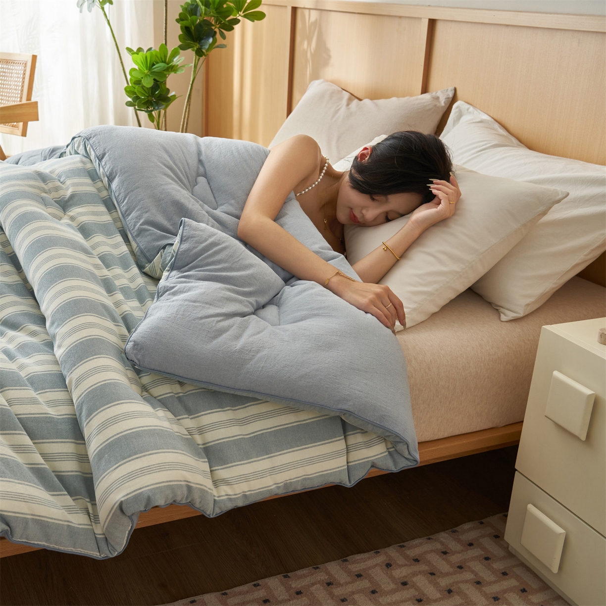 91家纺网 家纺一手货源 找家纺 （总）恬思语家纺 2025秋冬新款色织格子里外全棉棉花冬被被子被芯