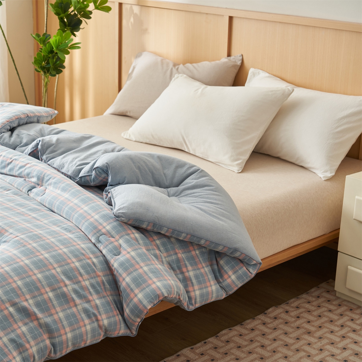 91家纺网 家纺一手货源 找家纺 恬思语家纺 2025秋冬新款色织格子里外全棉棉花冬被被子被芯 洛林蓝