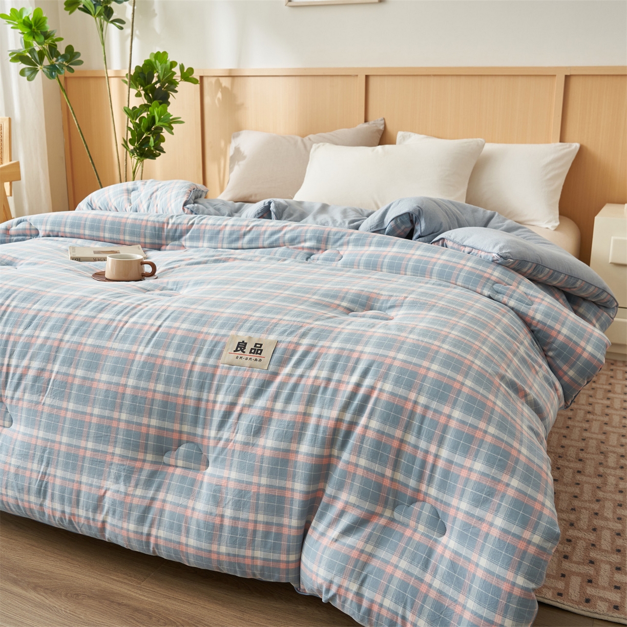 91家纺网 家纺一手货源 找家纺 恬思语家纺 2025秋冬新款色织格子里外全棉棉花冬被被子被芯 洛林蓝