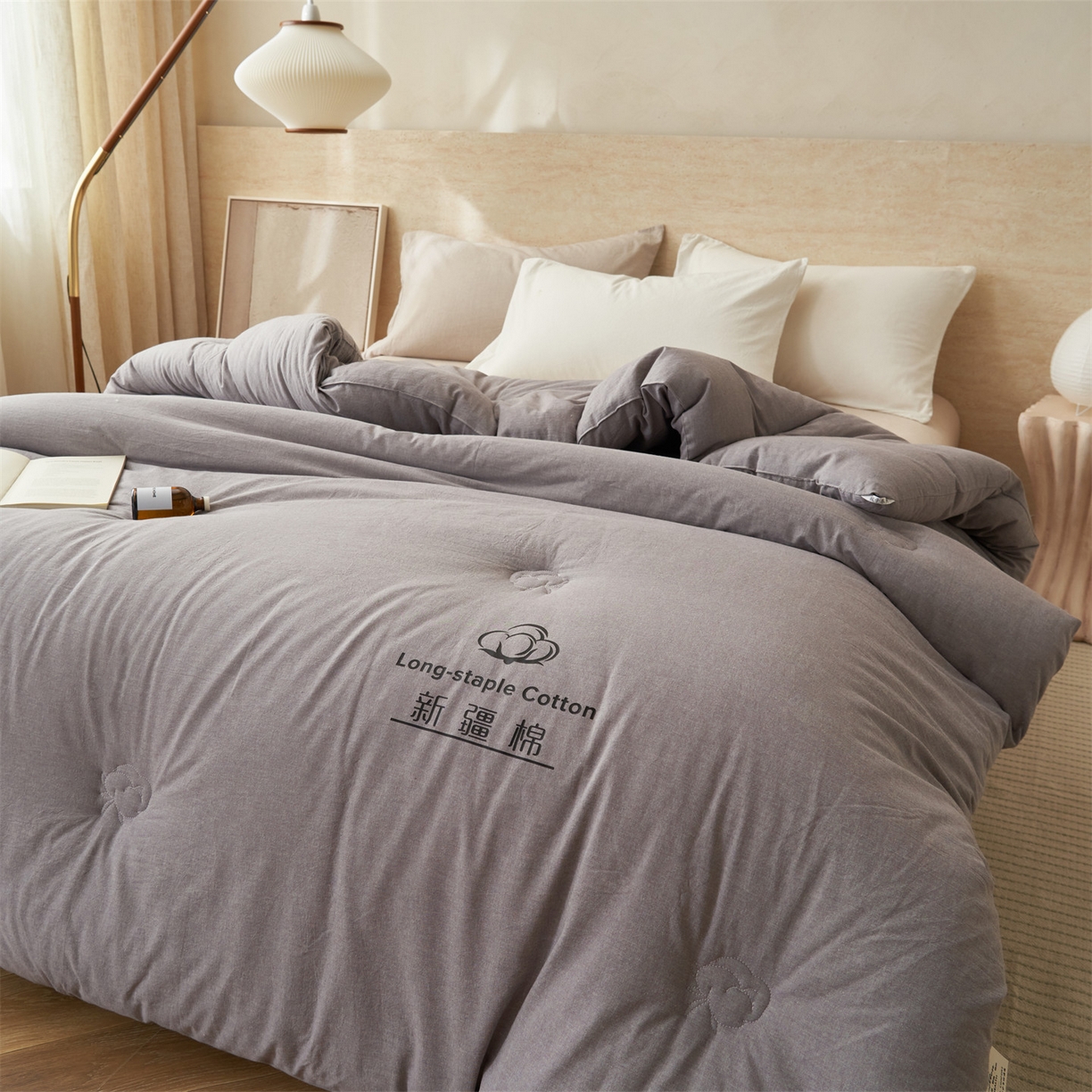 91家纺网 家纺一手货源 找家纺 恬思语家纺 2025秋冬新款水洗棉新疆棉花冬被被子被芯 新疆灰