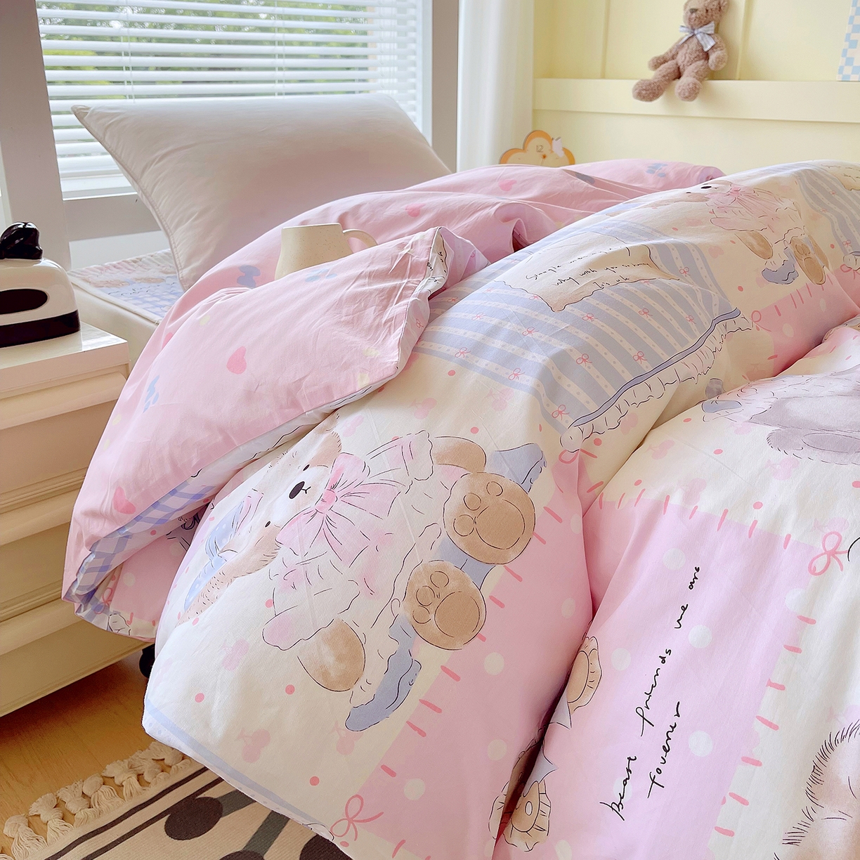 91家纺网 家纺一手货源 找家纺 金鑫汇家纺2025新款全棉纯棉宿舍印花学生宿舍上下铺三件套单被套 熊熊精灵