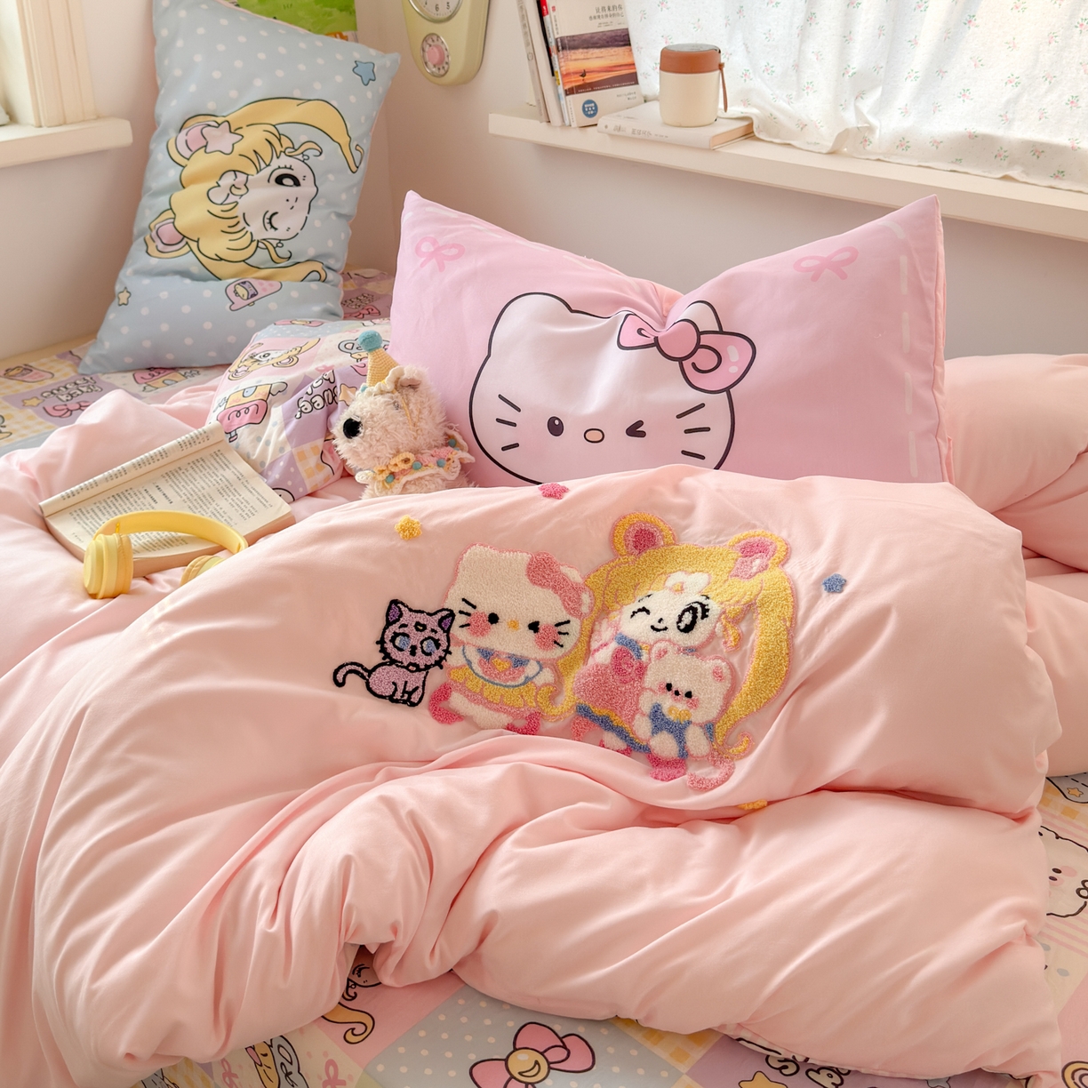 91家纺网 家纺一手货源 找家纺 一霖家纺 2025新款高克重云朵棉毛巾绣印绣四件套-小清新系列-第三波 美少女战士-粉