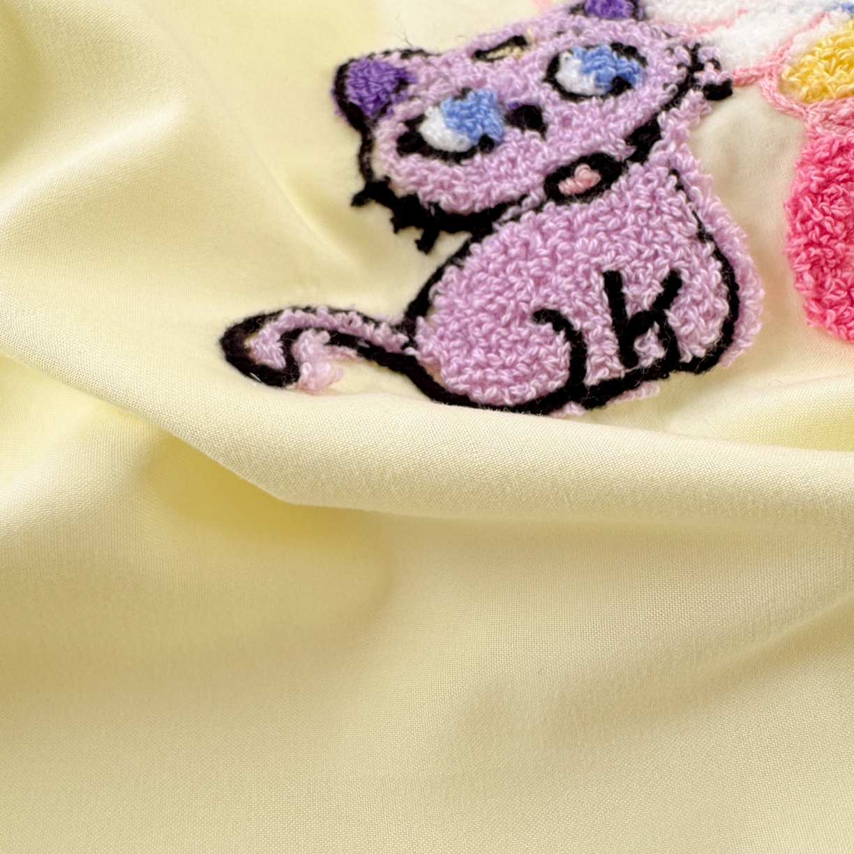 91家纺网 家纺一手货源 找家纺 一霖家纺 2025新款高克重云朵棉毛巾绣印绣四件套-小清新系列-第三波 美少女战士-黄