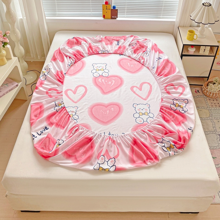 91家纺网 家纺一手货源 找家纺 极梦家纺 2025新款磨毛植物羊绒印花单床笠三件套学生宿舍 粉心熊床笠款