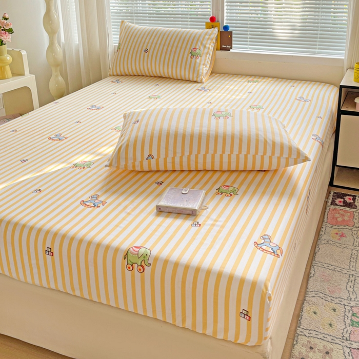 91家纺网 家纺一手货源 找家纺 极梦家纺 2025新款磨毛植物羊绒印花单床笠三件套学生宿舍 黄条小象床笠款