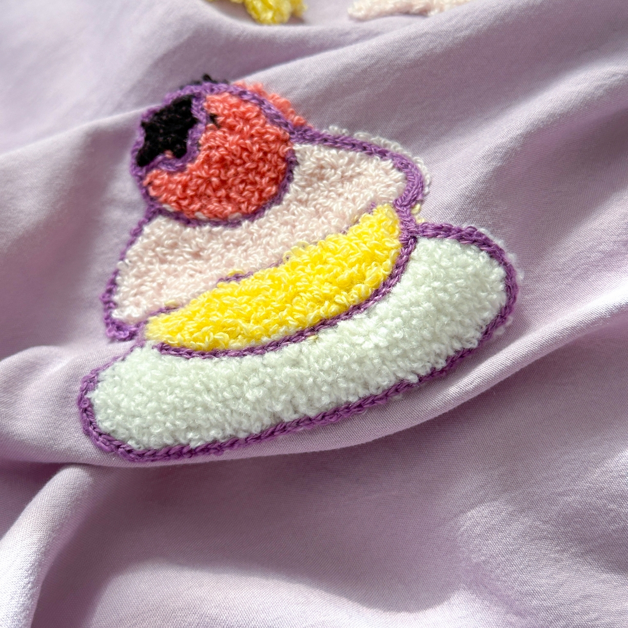 91家纺网 家纺一手货源 找家纺 一霖家纺 2025新款高克重云朵棉毛巾绣印绣四件套-小清新系列-第三波 甜品小新