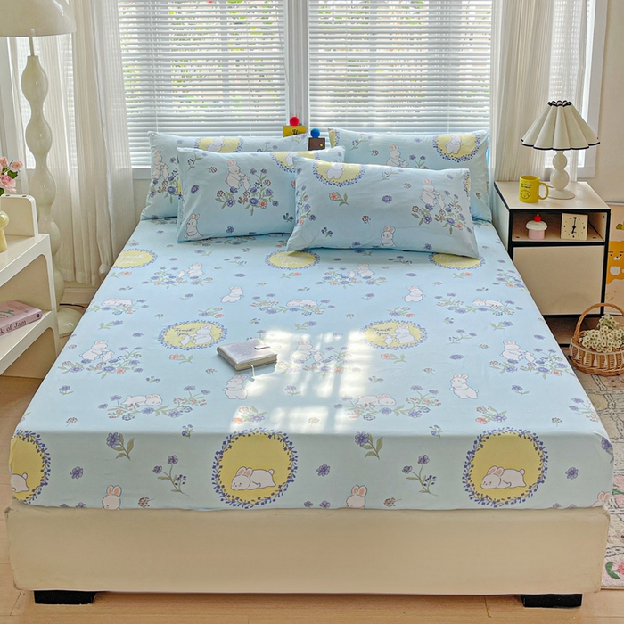 91家纺网 家纺一手货源 找家纺 极梦家纺 2025新款磨毛植物羊绒印花单床笠三件套学生宿舍 蓝白兔床笠款