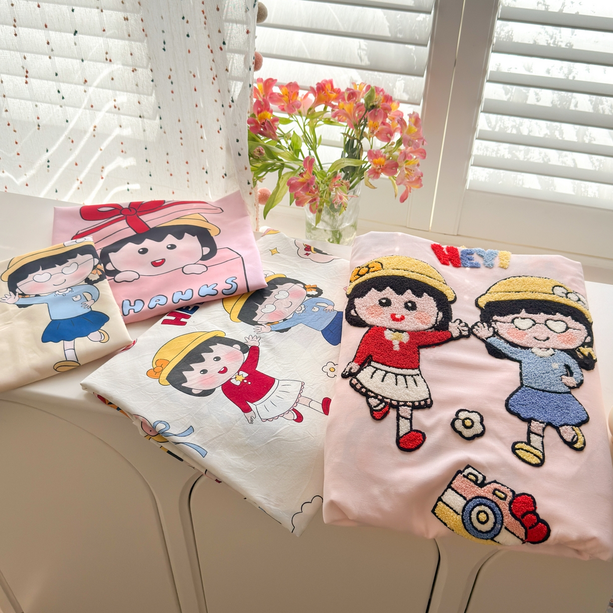 91家纺网 家纺一手货源 找家纺 一霖家纺 2025新款高克重云朵棉毛巾绣印绣四件套-小清新系列-第三波 丸子姐妹