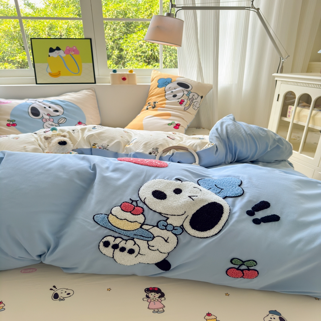 91家纺网 家纺一手货源 找家纺 一霖家纺 2025新款高克重云朵棉毛巾绣印绣四件套-小清新系列-第三波 小努比