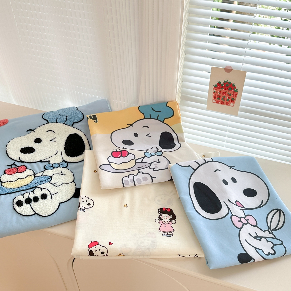 91家纺网 家纺一手货源 找家纺 一霖家纺 2025新款高克重云朵棉毛巾绣印绣四件套-小清新系列-第三波 小努比