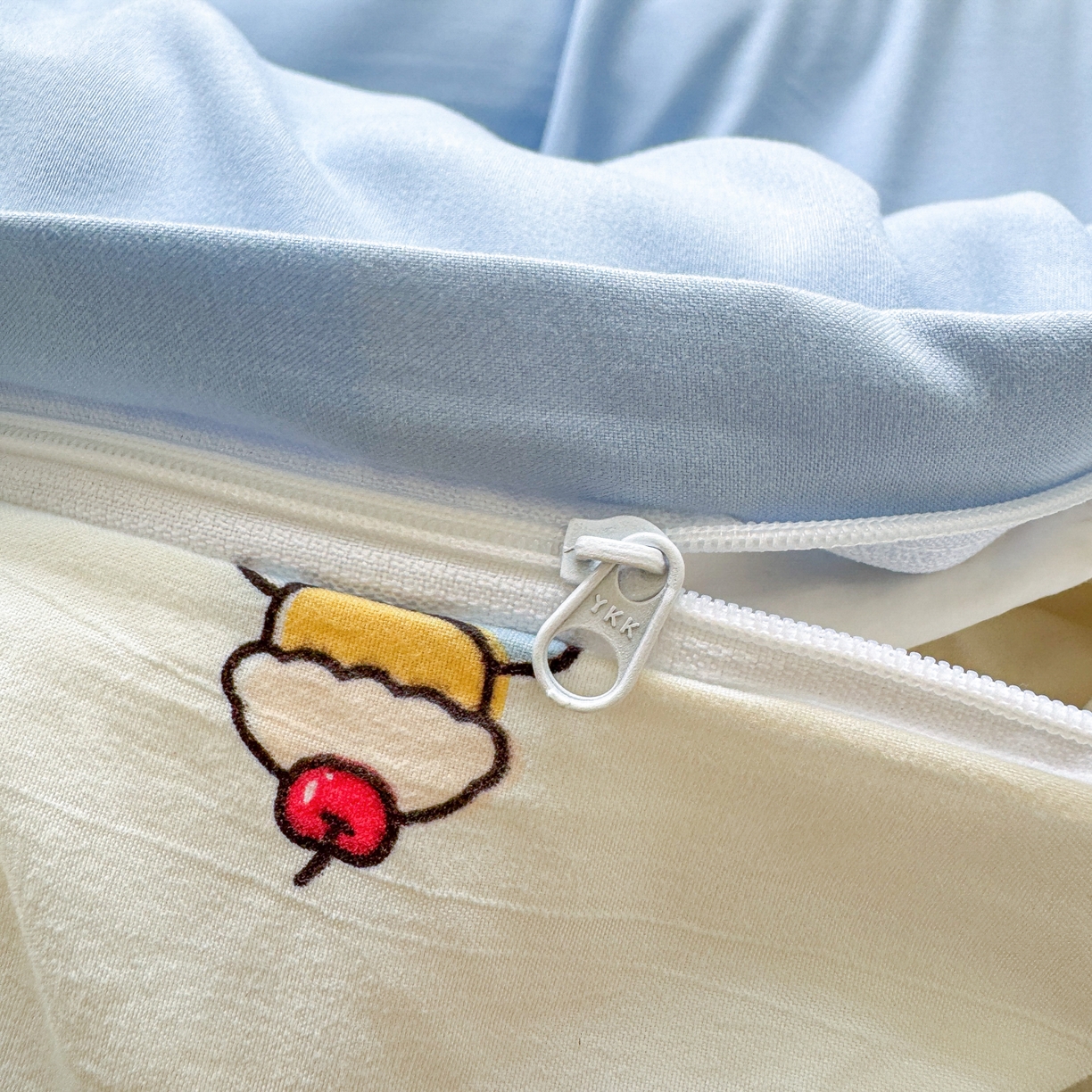 91家纺网 家纺一手货源 找家纺 一霖家纺 2025新款高克重云朵棉毛巾绣印绣四件套-小清新系列-第三波 小努比