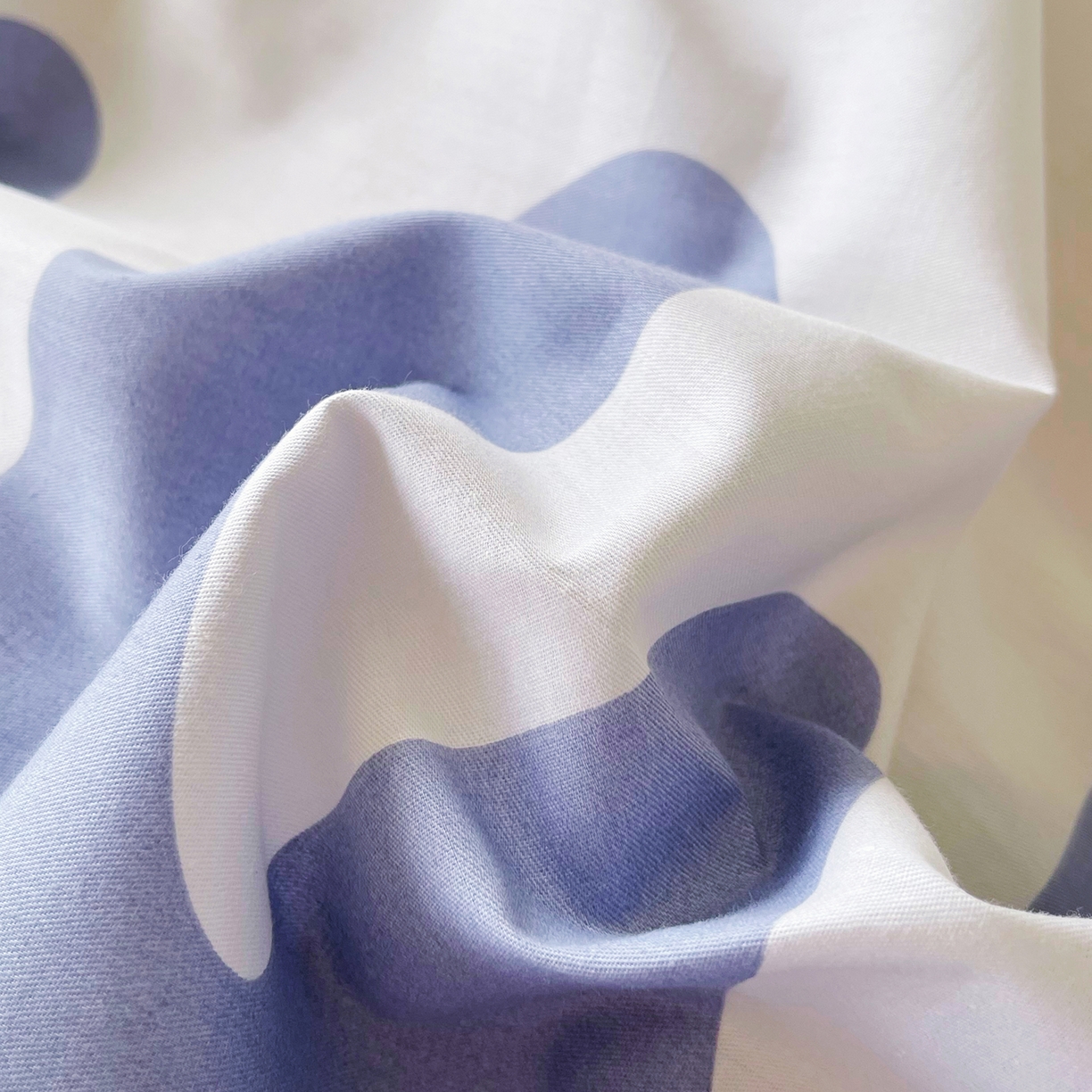 91家纺网 家纺一手货源 找家纺 金鑫汇家纺2025新款全棉纯棉宿舍印花学生宿舍上下铺三件套单被套 奶油粉