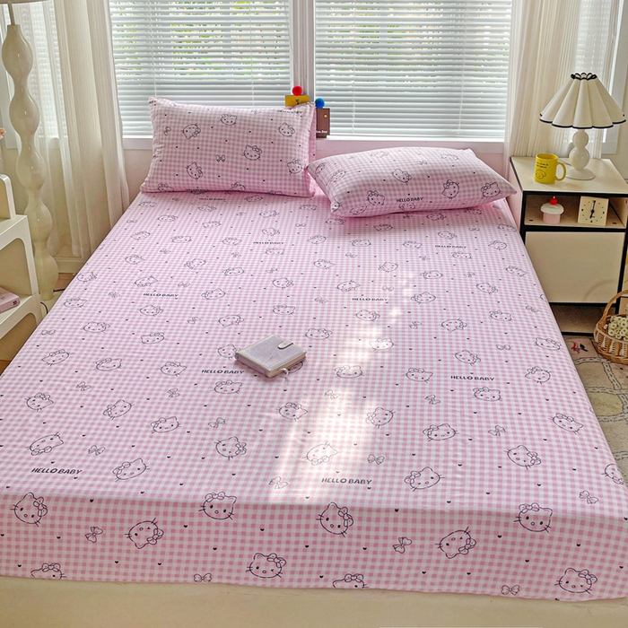 91家纺网 家纺一手货源 找家纺 极梦家纺 2025新款磨毛植物羊绒印花单床笠三件套学生宿舍 线条kt猫粉床笠款