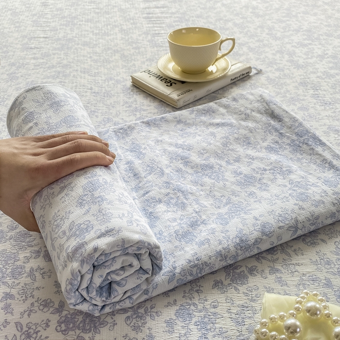 91家纺网 家纺一手货源 找家纺 雅阁尔家纺 2025新款直播小红书ins风针织提花双层纱美式碎花简约床单单品单床单+枕套 蓝玫瑰