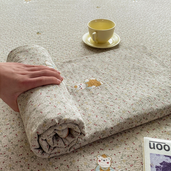 91家纺网 家纺一手货源 找家纺 雅阁尔家纺 2025新款直播小红书ins风针织提花双层纱美式碎花简约床单单品单床单+枕套 元素小熊