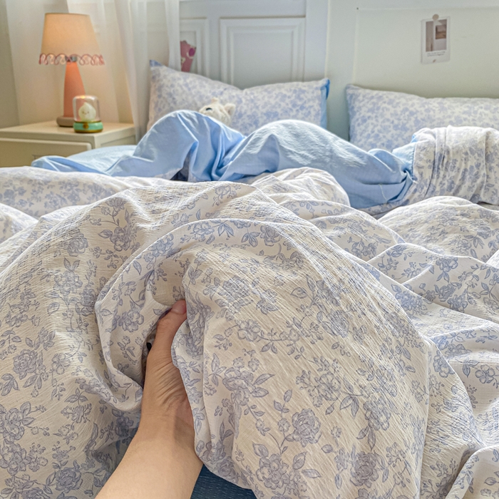 91家纺网 家纺一手货源 找家纺 雅阁尔家纺 2025新款直播小红书ins风针织提花双层纱美式碎花简约风单品单被套 蓝玫瑰