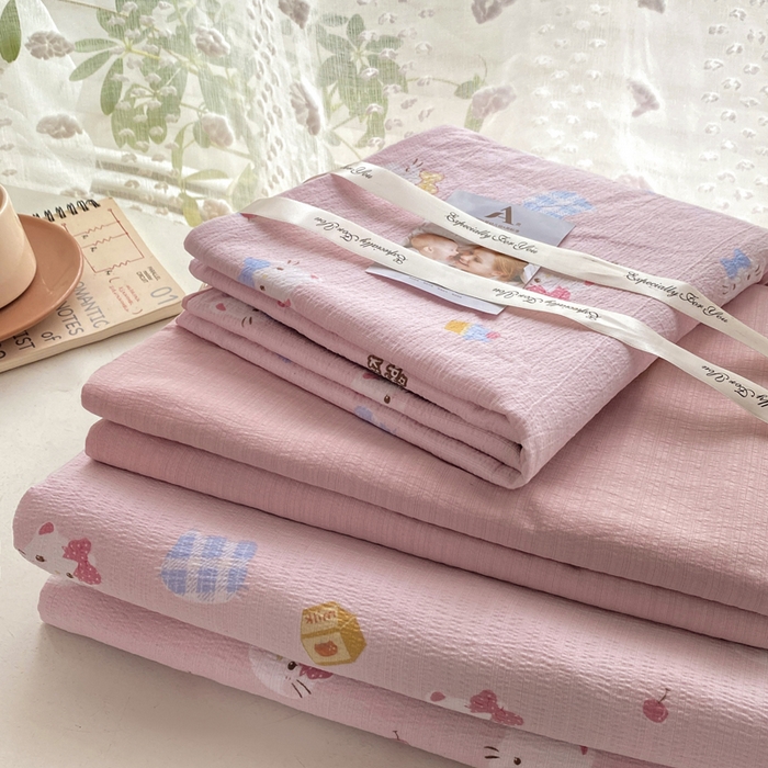 91家纺网 家纺一手货源 找家纺 雅阁尔家纺 2025新款直播小红书ins风针织提花双层纱美式碎花简约风单品单被套 咪咪宝贝