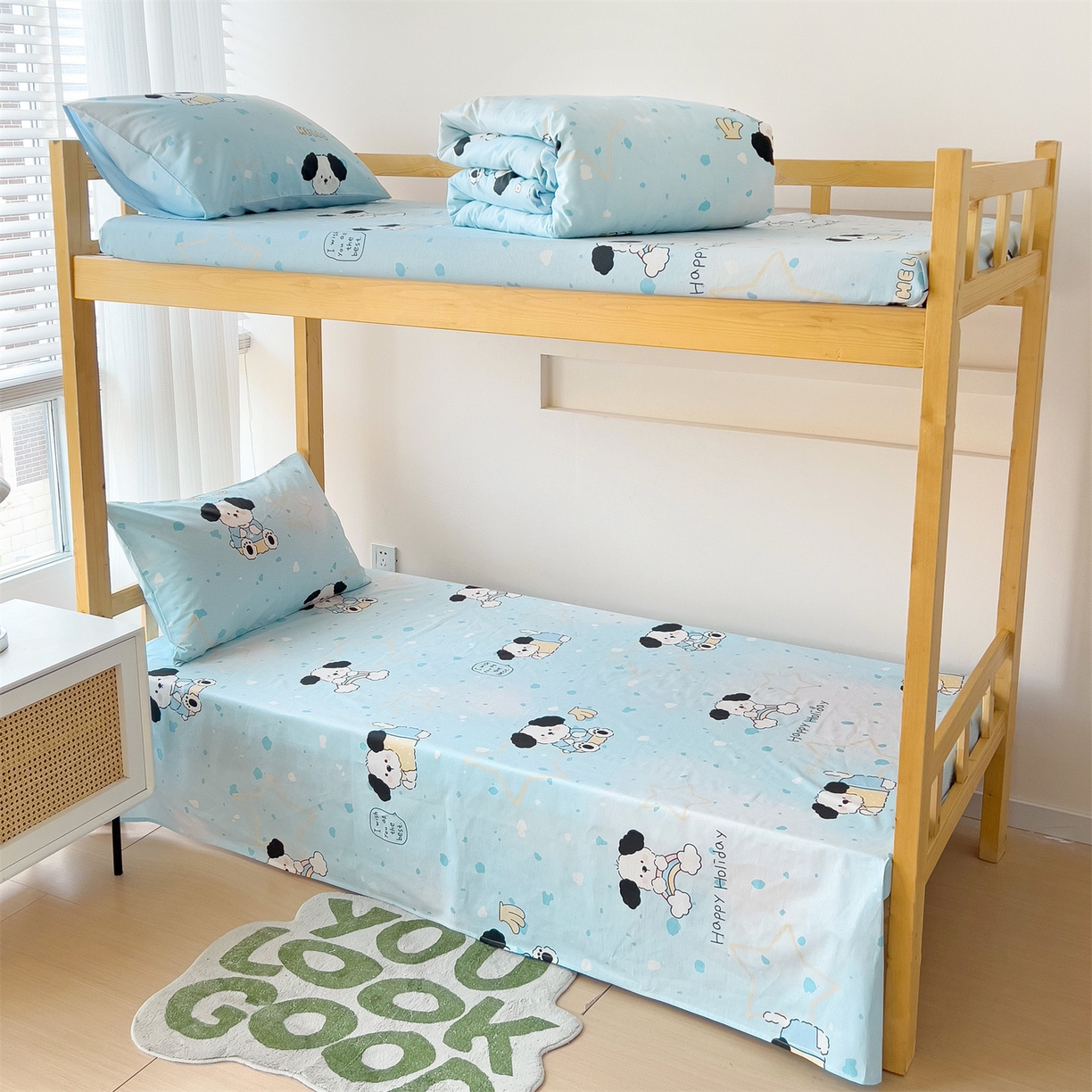 91家纺网 家纺一手货源 找家纺 名兮2025新款全棉纯棉13372学生床多件套 斑点狗