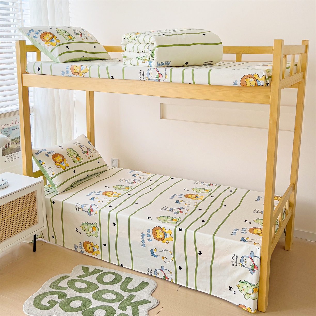 91家纺网 家纺一手货源 找家纺 名兮2025新款全棉纯棉13372学生床多件套 动物联欢