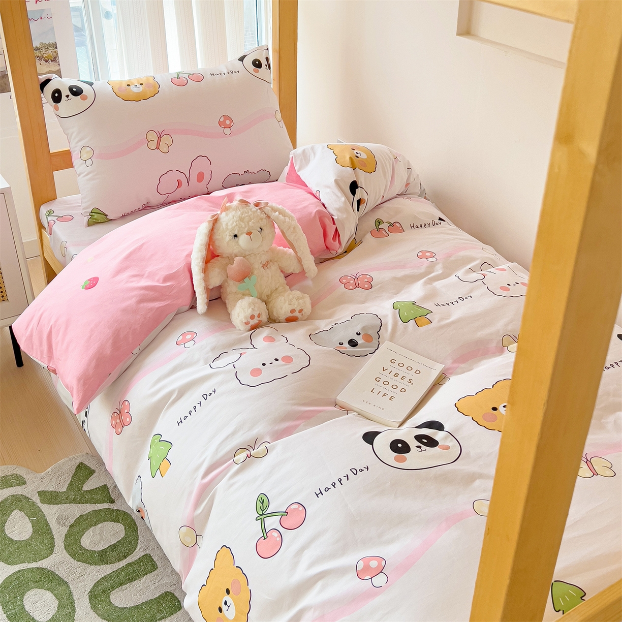 91家纺网 家纺一手货源 找家纺 名兮2025新款全棉纯棉13372学生床多件套 欢乐多多