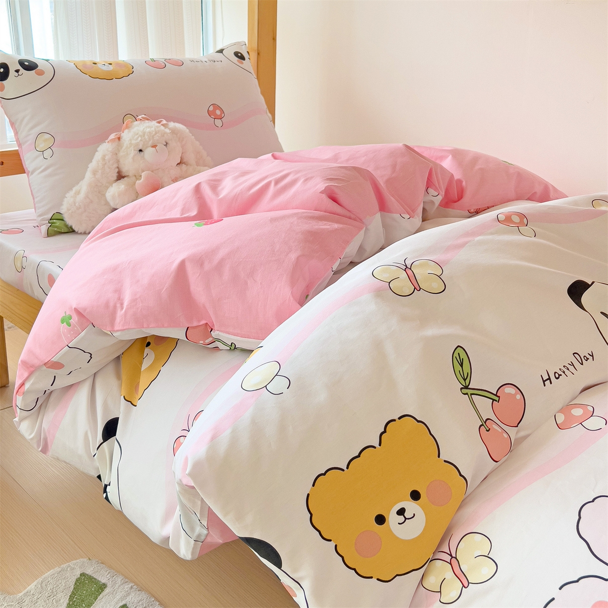 91家纺网 家纺一手货源 找家纺 名兮2025新款全棉纯棉13372学生床多件套 欢乐多多