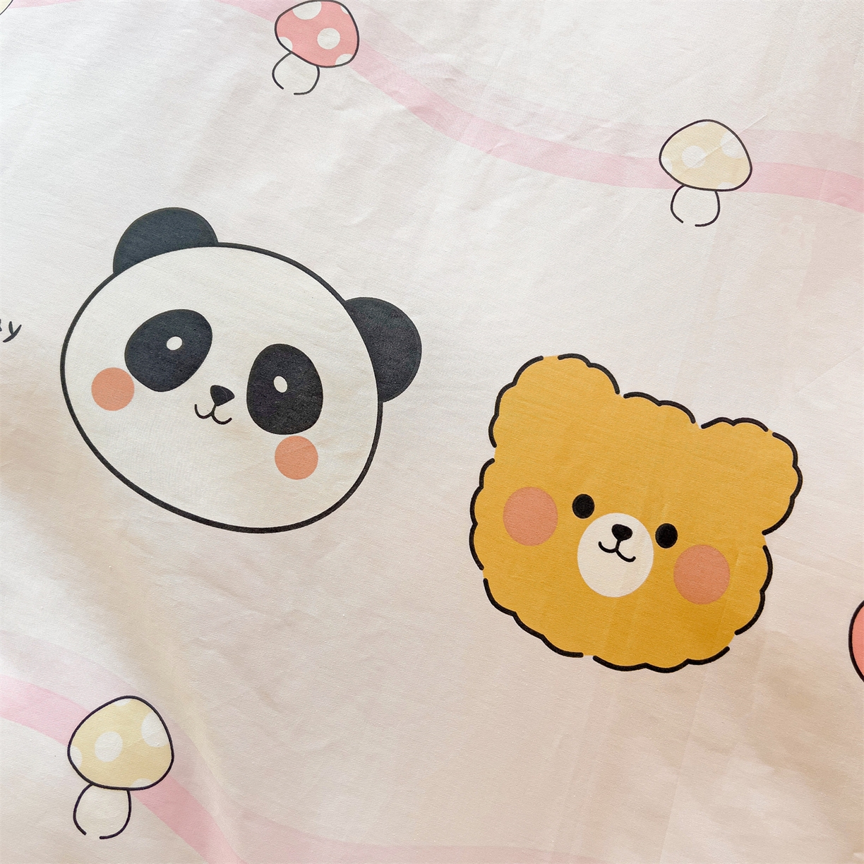 91家纺网 家纺一手货源 找家纺 名兮2025新款全棉纯棉13372学生床多件套 欢乐多多