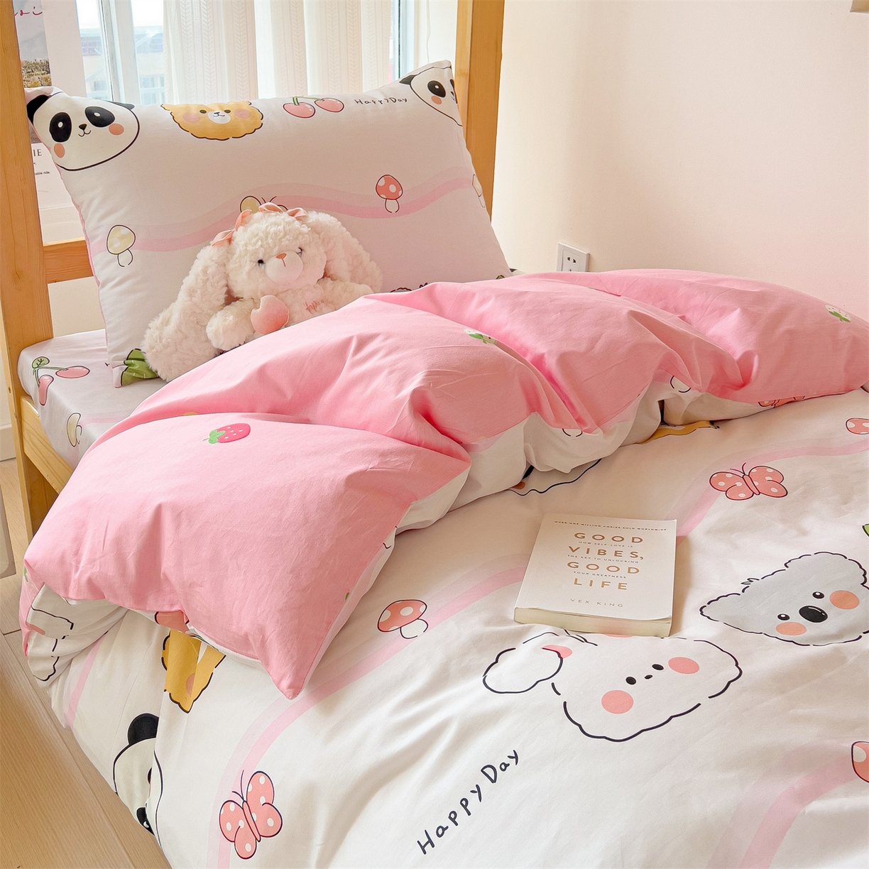 91家纺网 家纺一手货源 找家纺 名兮2025新款全棉纯棉13372学生床多件套 欢乐多多