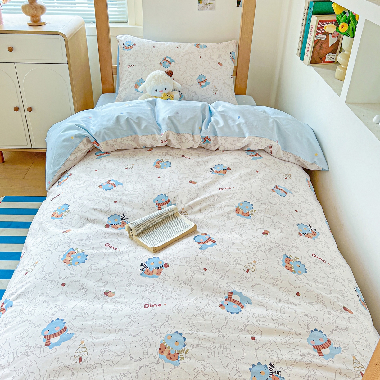 91家纺网 家纺一手货源 找家纺 名兮2025新款全棉纯棉13372学生床多件套 萌龙崽崽