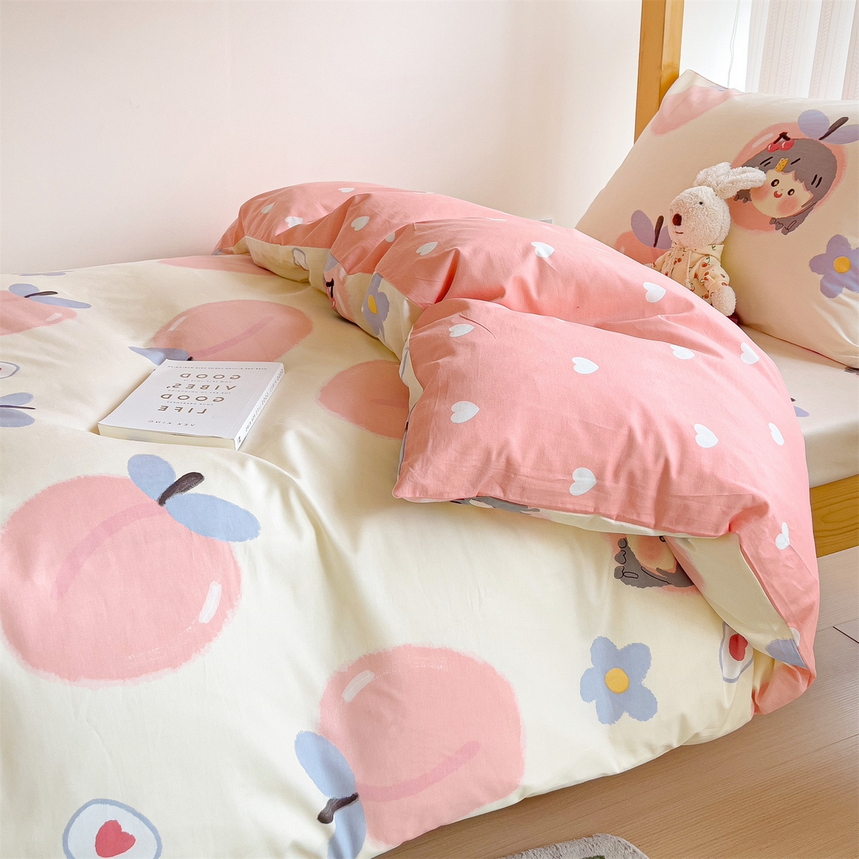 91家纺网 家纺一手货源 找家纺 名兮2025新款全棉纯棉13372学生床多件套 蜜桃女孩