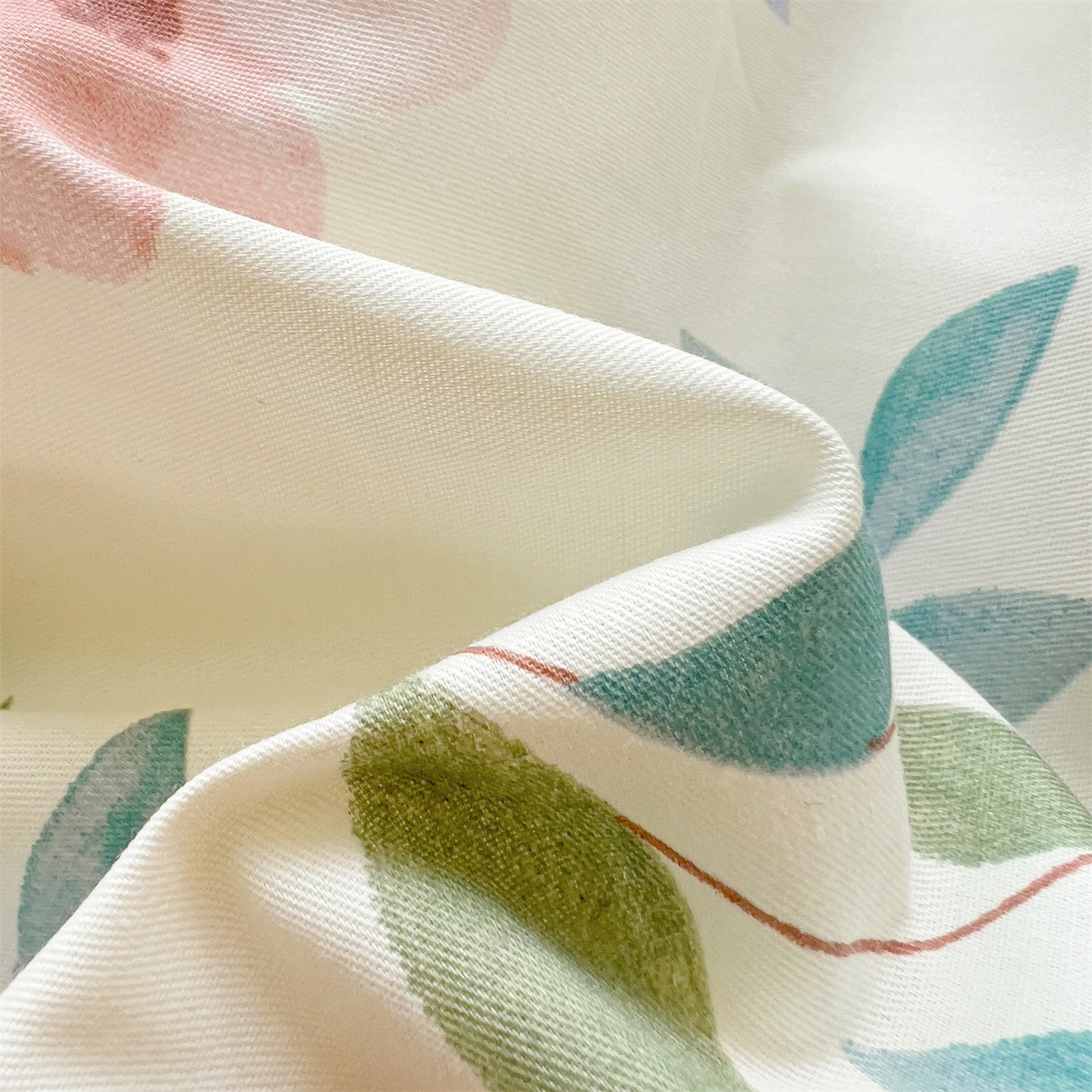 91家纺网 家纺一手货源 找家纺 名兮2025新款全棉纯棉13372学生床多件套 轻纱漫舞