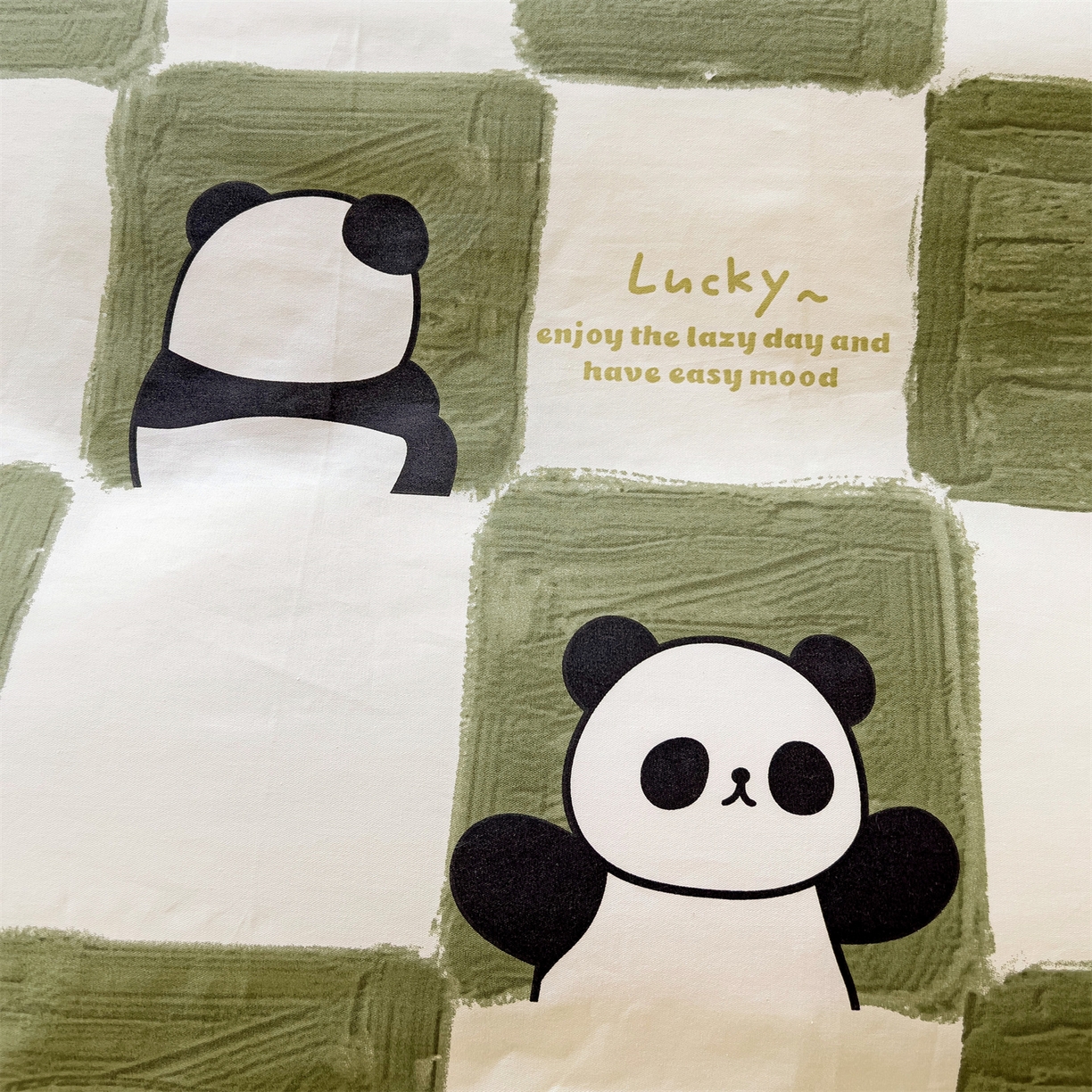 91家纺网 家纺一手货源 找家纺 名兮2025新款全棉纯棉13372学生床多件套 熊猫胖达