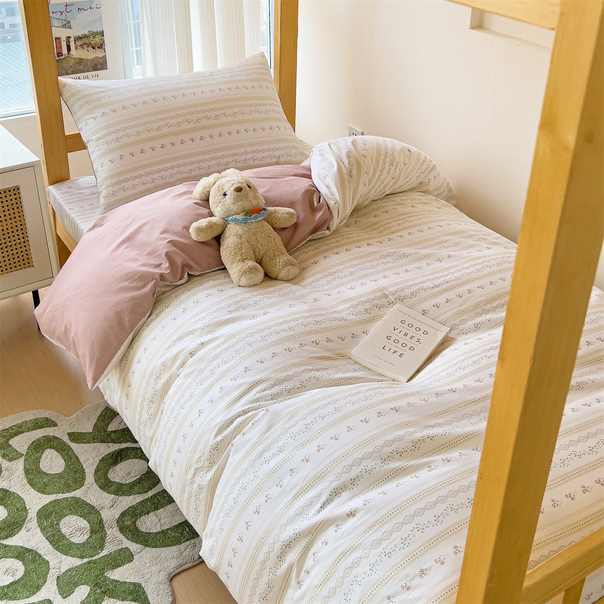 91家纺网 家纺一手货源 找家纺 名兮2025新款全棉纯棉13372学生床多件套 樱桃花