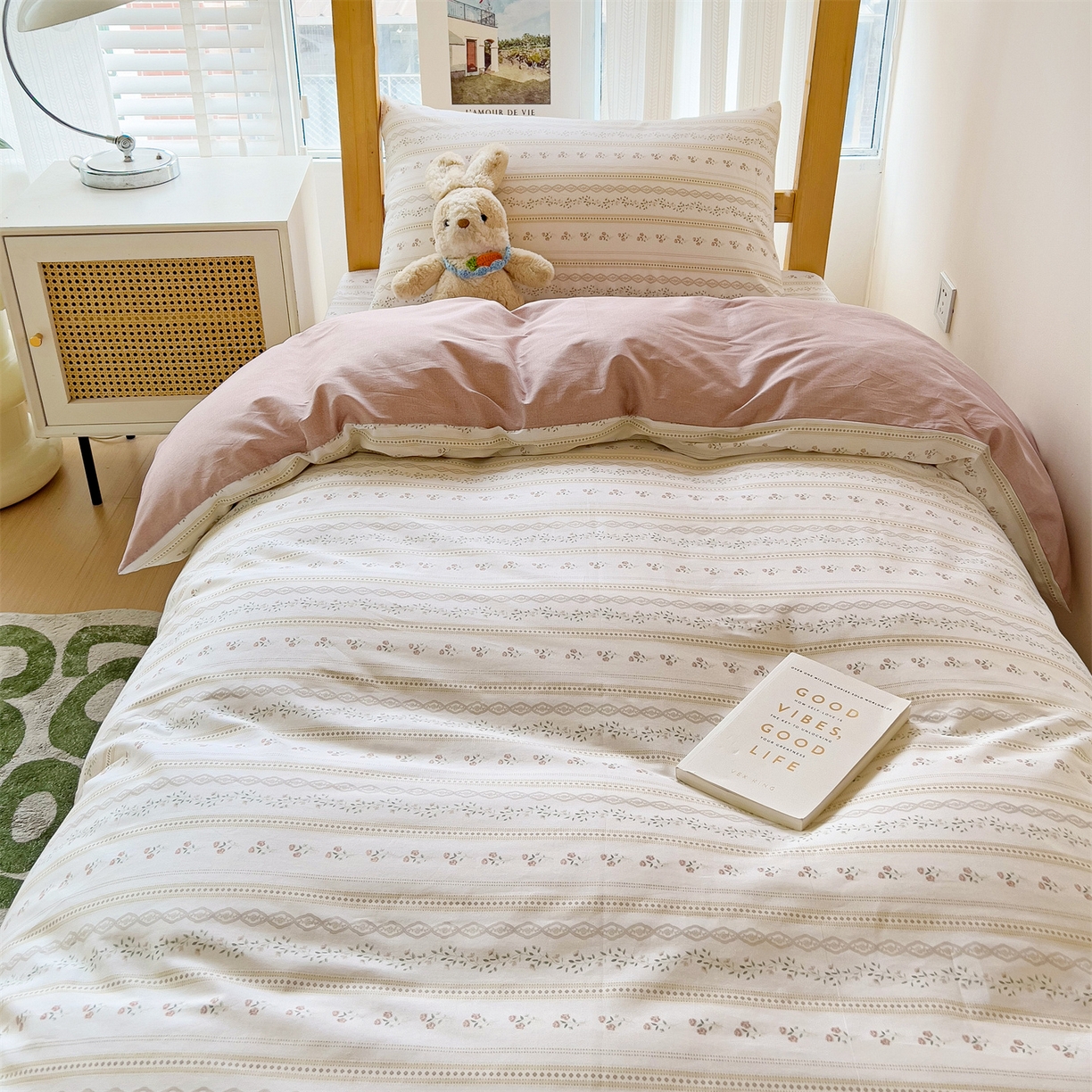 91家纺网 家纺一手货源 找家纺 名兮2025新款全棉纯棉13372学生床多件套 樱桃花