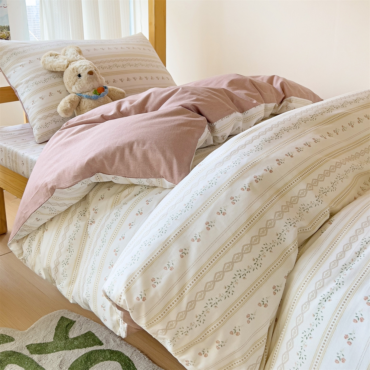 91家纺网 家纺一手货源 找家纺 名兮2025新款全棉纯棉13372学生床多件套 樱桃花