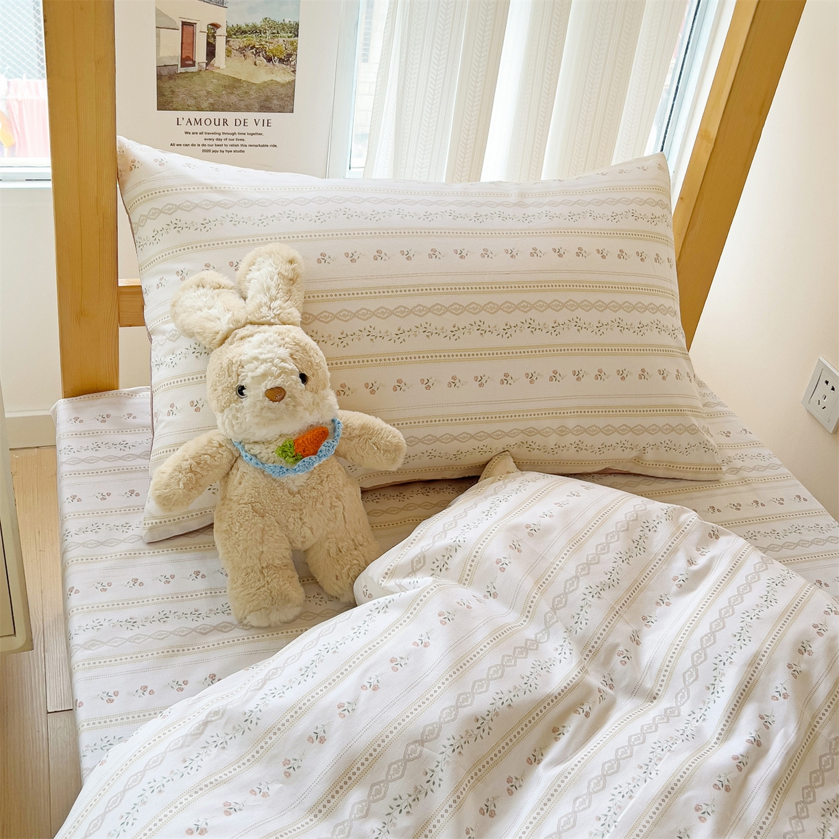 91家纺网 家纺一手货源 找家纺 名兮2025新款全棉纯棉13372学生床多件套 樱桃花