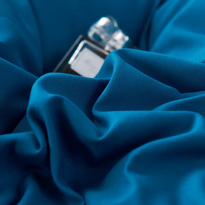 91家纺网 家纺一手货源 找家纺 鑫缘家纺 2025新款水洗磨毛纯色绣花四件套（110克） 宝石蓝