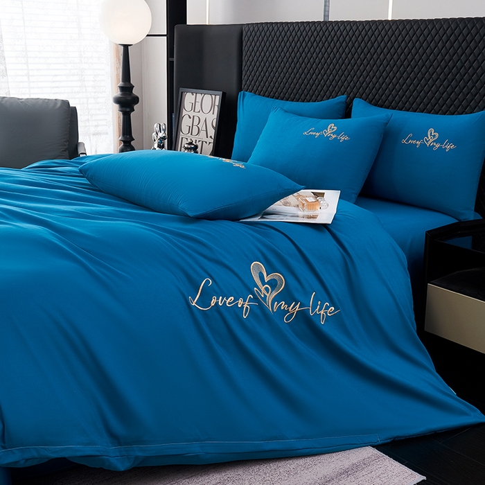 91家纺网 家纺一手货源 找家纺 鑫缘家纺 2025新款水洗磨毛纯色绣花四件套（110克） 宝石蓝