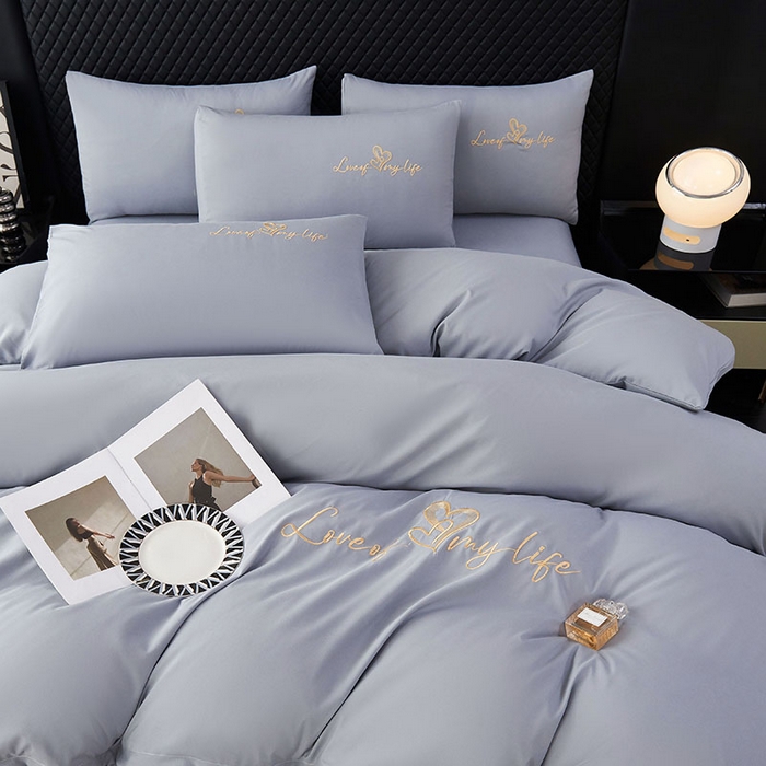 91家纺网 家纺一手货源 找家纺 鑫缘家纺 2025新款水洗磨毛纯色绣花四件套（110克） 星空灰