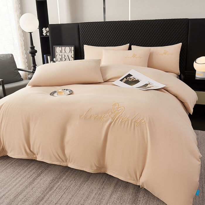 91家纺网 家纺一手货源 找家纺 鑫缘家纺 2025新款水洗磨毛纯色绣花四件套（110克） 香槟金